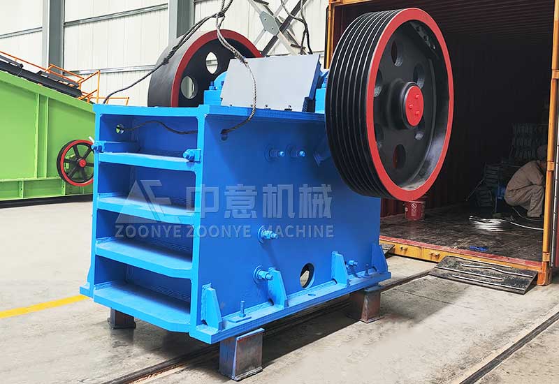 顎式破碎機.jpg 顎式破碎機