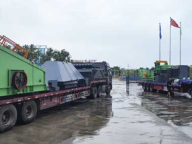 分批裝車再啟程！中意機械智能垃圾處理設備奔赴客戶現(xiàn)場