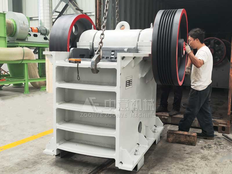 PE顎式破碎機(jī)400×600.jpg PE顎式破碎機(jī)400×600